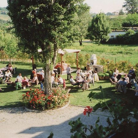 Cascina Rocca - Guest House カスティリオーネ・ファッレット エクステリア 写真