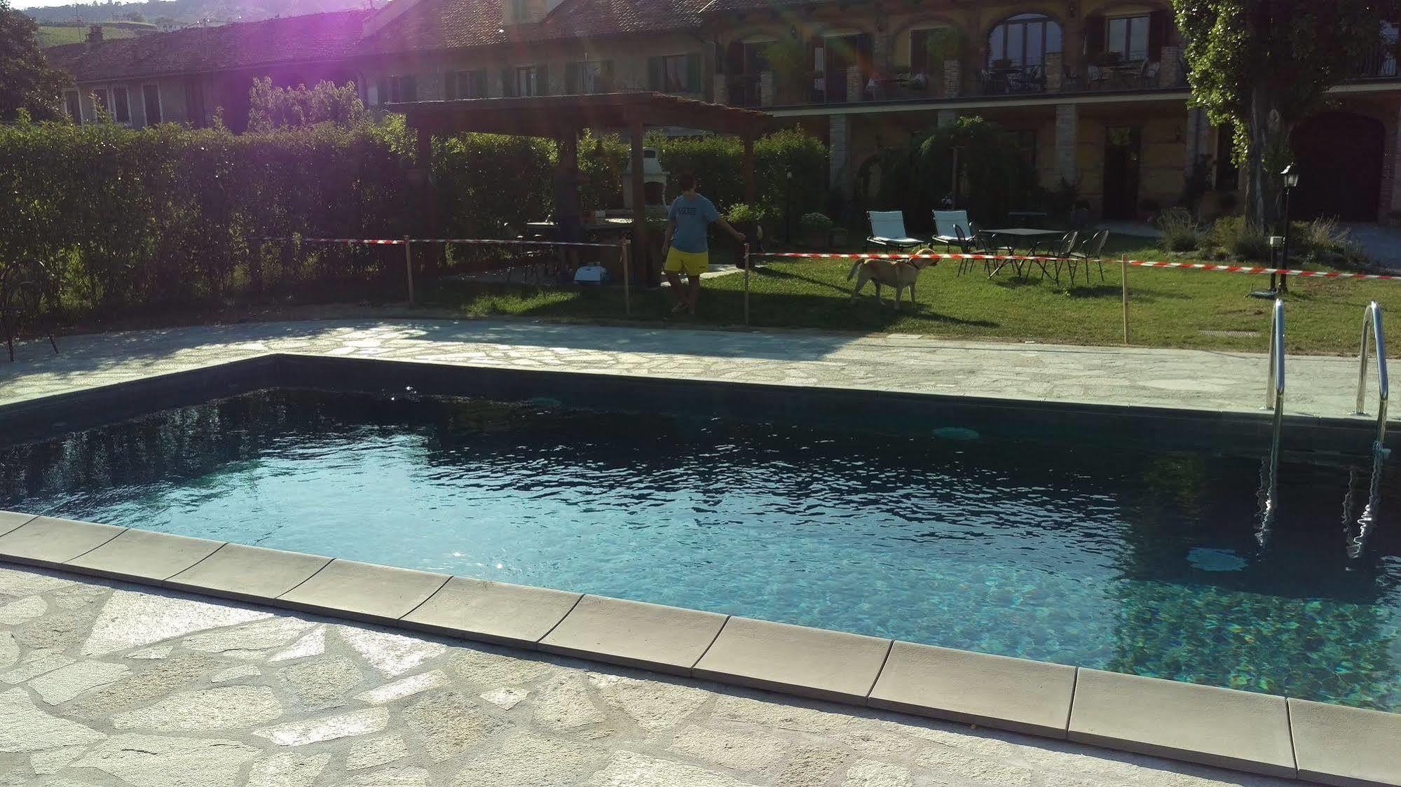 Cascina Rocca - Guest House カスティリオーネ・ファッレット エクステリア 写真