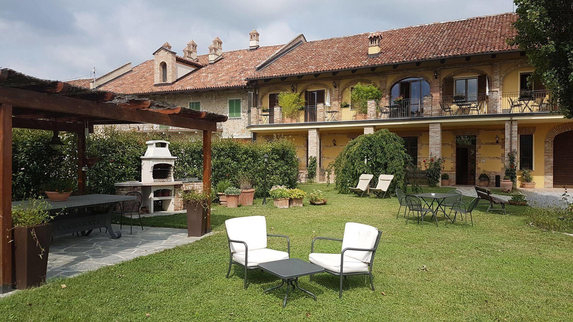 Cascina Rocca - Guest House カスティリオーネ・ファッレット エクステリア 写真